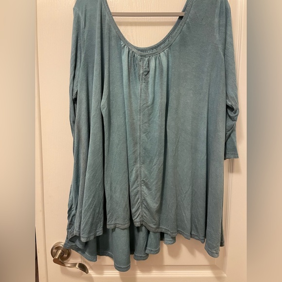 Baba oversized teal cotton top in boho style. - Picture 2 of 9